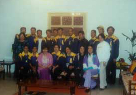 Delegates at Philippine Embassy in India picture